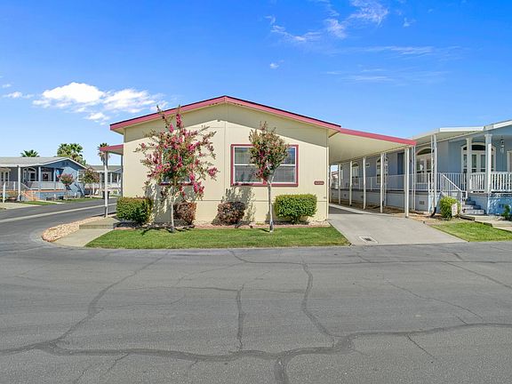 5th image of 1302 Queen Way #29
