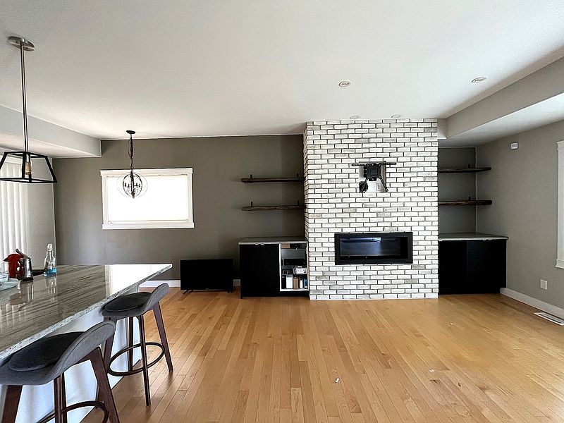 Spruce Grove House for rent - 3 Bedrooms — photo 2
