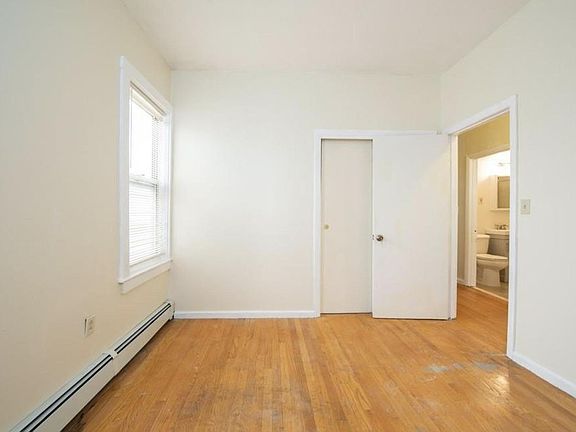3rd image of 35-47 Lopez St #35-3