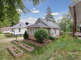 2107 Schlimgen Ave, Madison, WI 53704