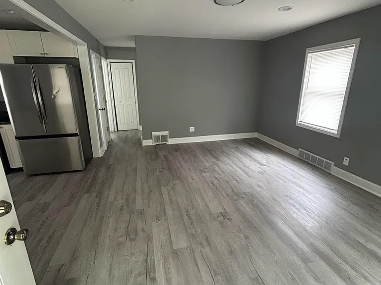 4230 Connecticut St — Photo 2