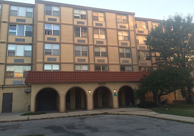 1st image of 4350 W Ford City Dr Unit B1-105