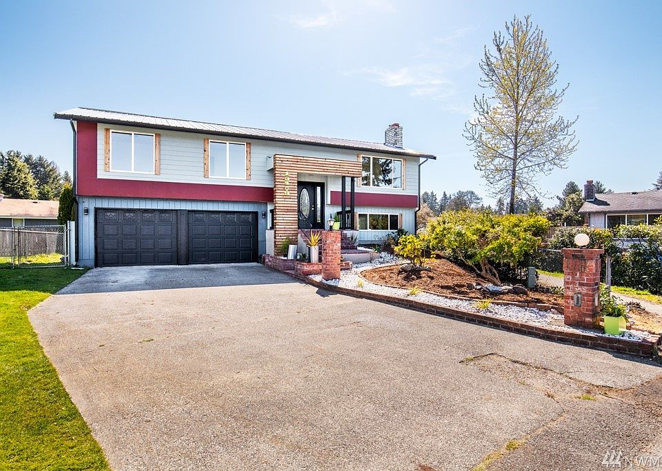 1st image of 13403 8th Ave E