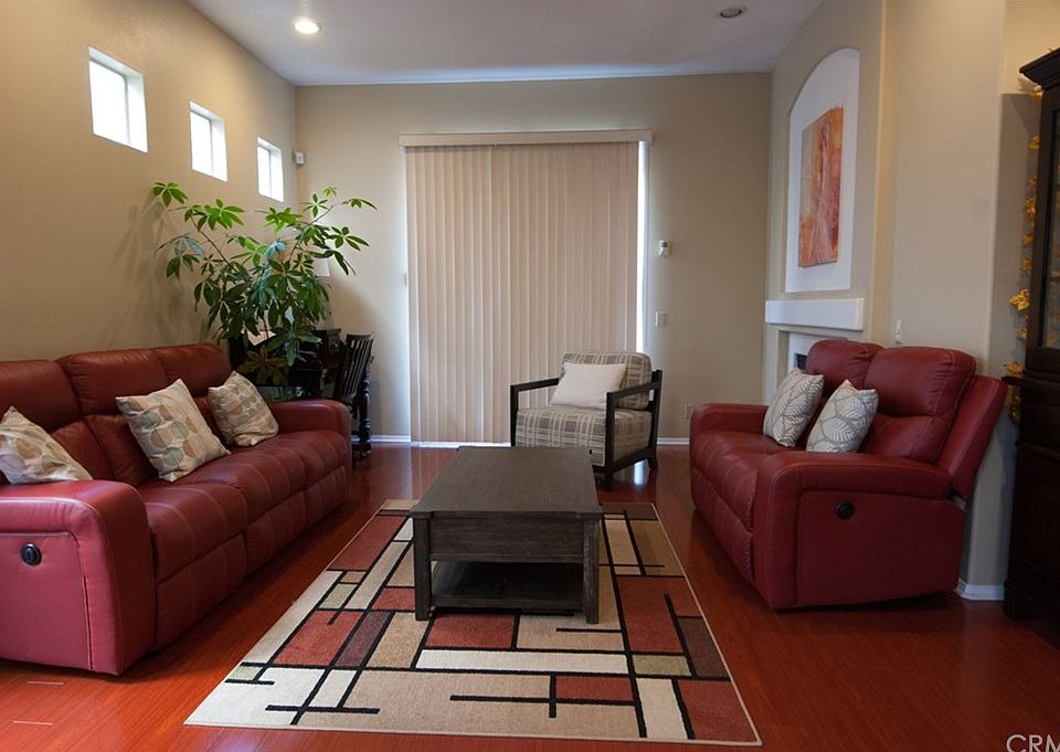 1st image of 2714 La Salle Pointe