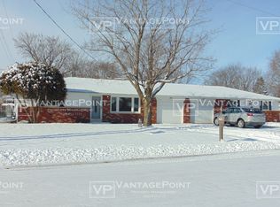 1748 Arnold Dr, Green Bay, WI 54304