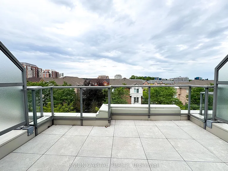 291 S Park Rd — Photo 18