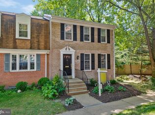 2848 Lafora Ct, Vienna, VA 22180