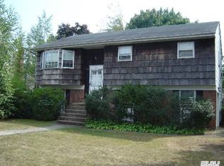6 Louis Pl, Nesconset, NY 11767