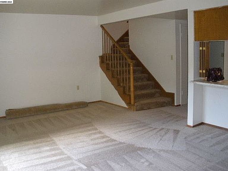 2nd image of 601 Alamo Dr APT 4