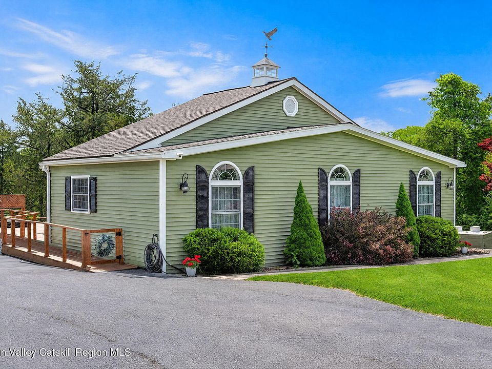 1st image of 60 Travis Place