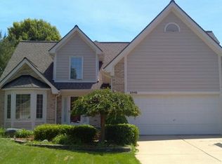2060 Downham Dr, Wixom, MI