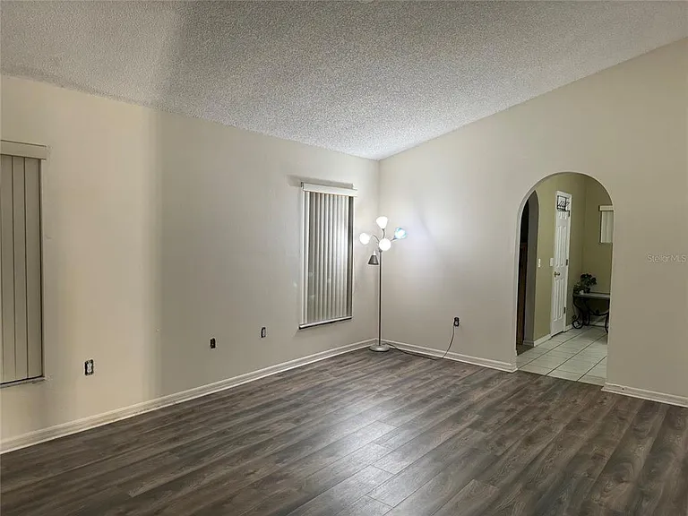 815 Delfino Pl — Photo 8