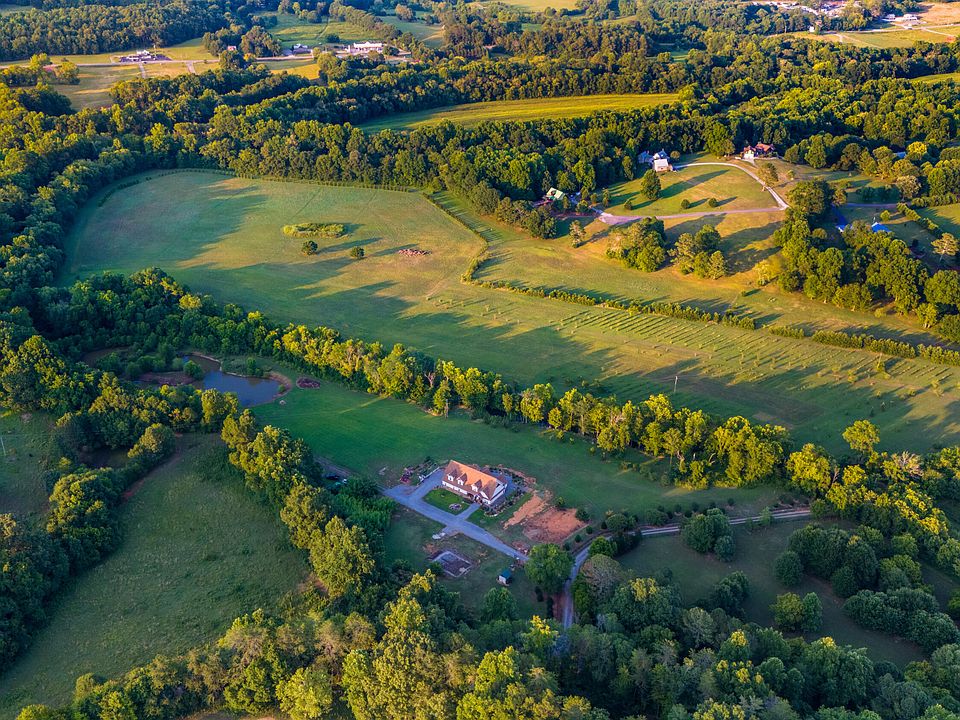67th image of 1072 Cookson Creek Rd