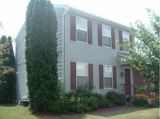 35 Abbotts Dr, Abbottstown, PA 17301