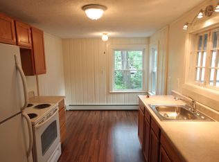 490 Seaside Ave, Saco, ME 04072