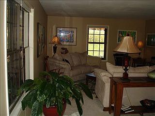 2nd image of 1456 Woodridge Dr