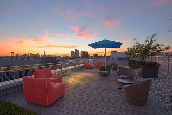 Rented by Greystar | media 1