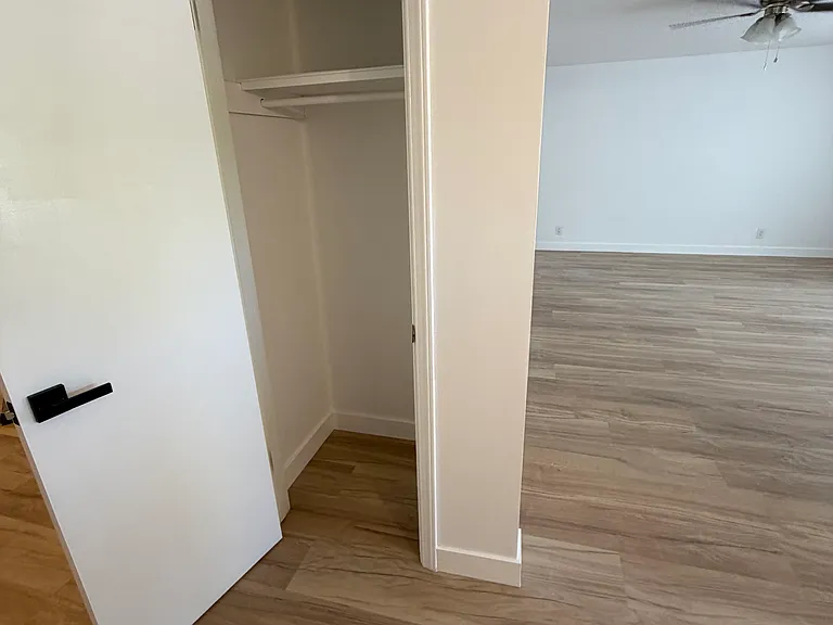 4128 Perth Dr — Photo 13