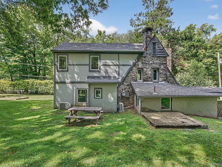 91 Sleepy Valley Rd — Photo 30