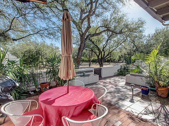 4th image of 3280 N Sabino Vista Cir
