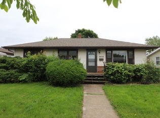 2425 Jean Ave, Racine, WI 53404