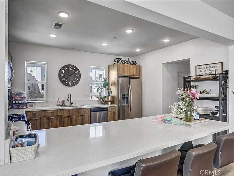 5200 Beachside Ln #112 — Photo 16