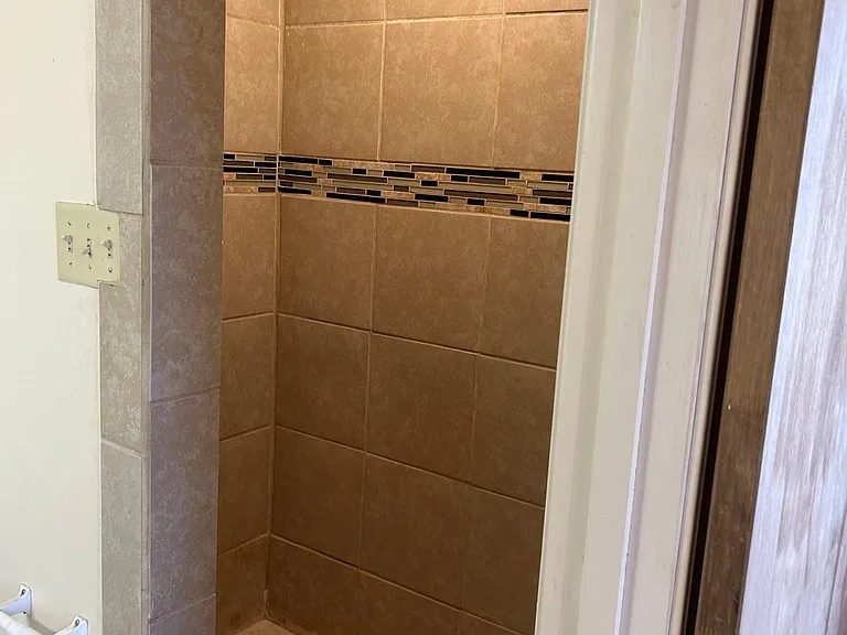 465 Keathley Dr — Photo 3