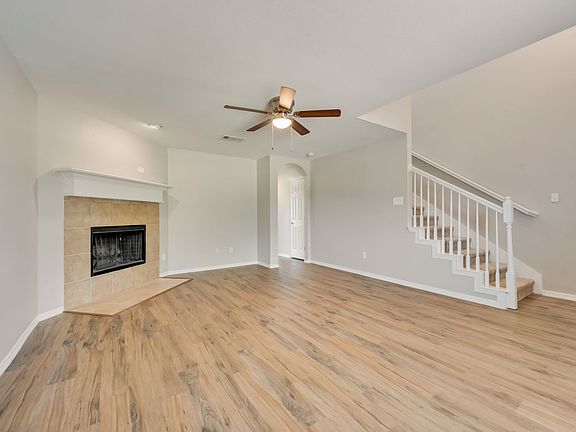 4th image of 906 Bayshore Dr