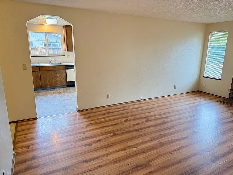 4579 Souza Ct — Photo 6