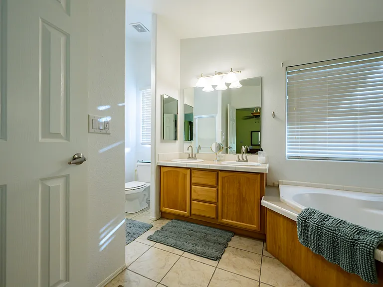 7860 E Benson Hwy — Photo 43