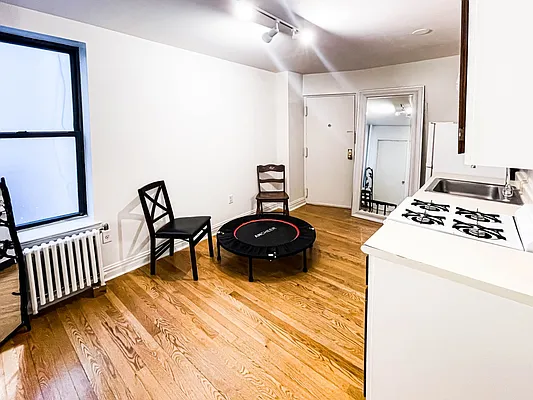 Rented by Array Property Group LLC  | media 5