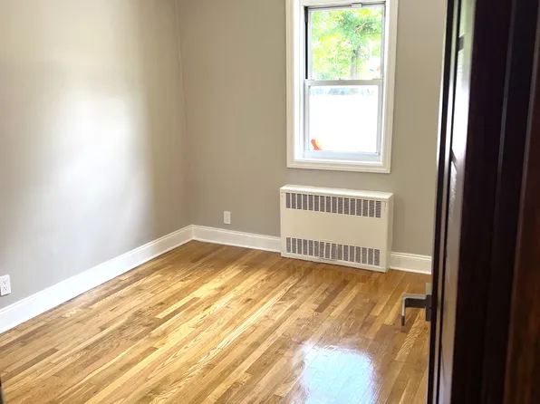 10-01 154th Street image 14 of 20