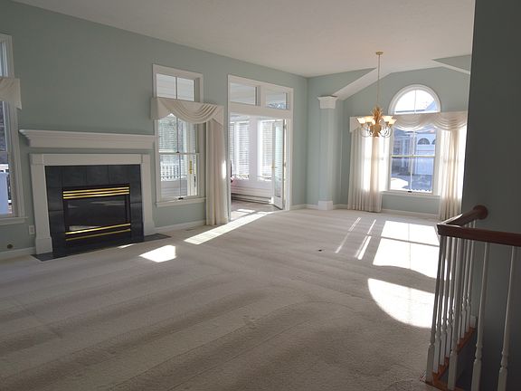 Bright & sunny great room.