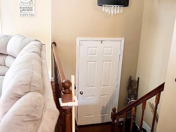 2nd image of 132 Lilac Dr