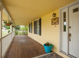 1506 S Roosevelt Pl, Kennewick, WA 99338