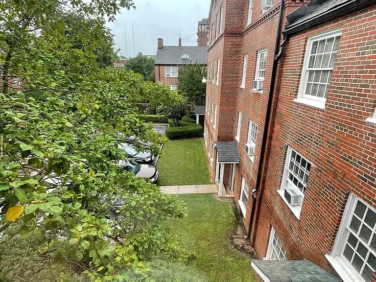 2851 Thornhill Rd #111B — Photo 30