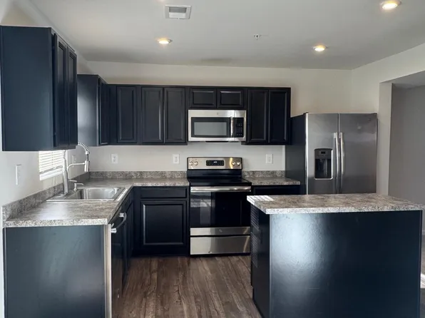 16 Azalea Cir, Elkton, MD 21921