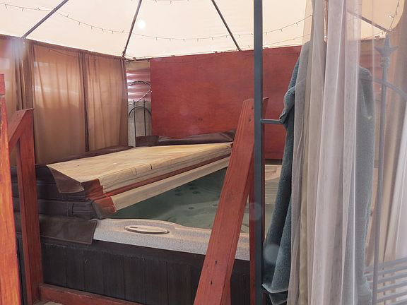 Jaccuzzi