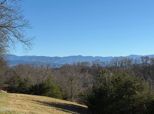 570 Red Bud Ln, Sevierville, TN 37876