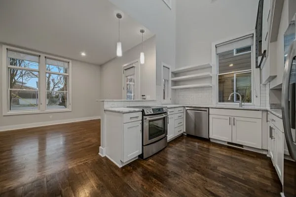 1074 2nd Ave S #A — Photo 14