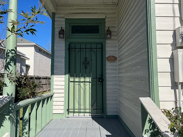 3705 Runnels St — Photo 3