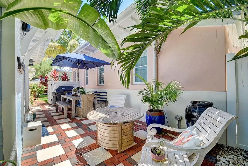2 bed, 1.0 bath, 756 sqft, $8,000 — Photo 4