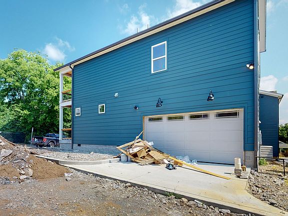 3rd image of 6033 Sterling St