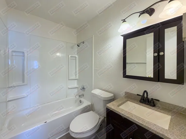1405 Eagles Nest Cir — Photo 4