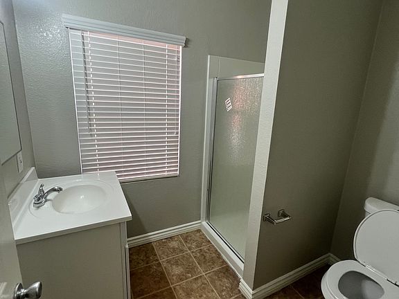 5th image of 9107 Sierra Ave APT 2