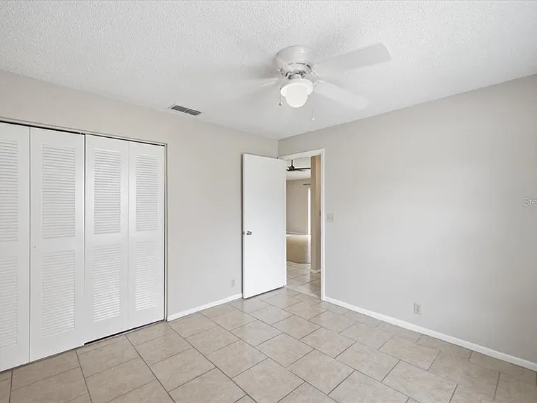 1901 Castle Bay Ct — Photo 23