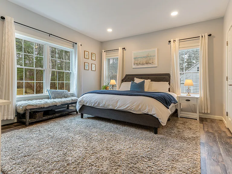 207 Riverbend Rd — Photo 8