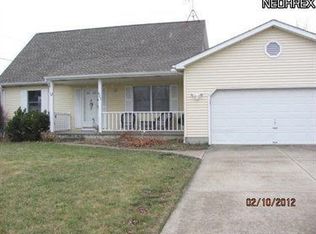 823 Moss Canyon Dr, Amherst, OH 44001