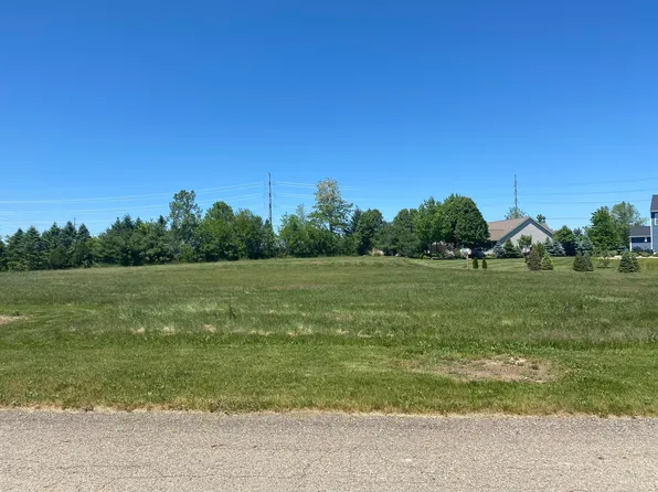 15 Diamond Harbor Ct, Cassopolis, MI 49031