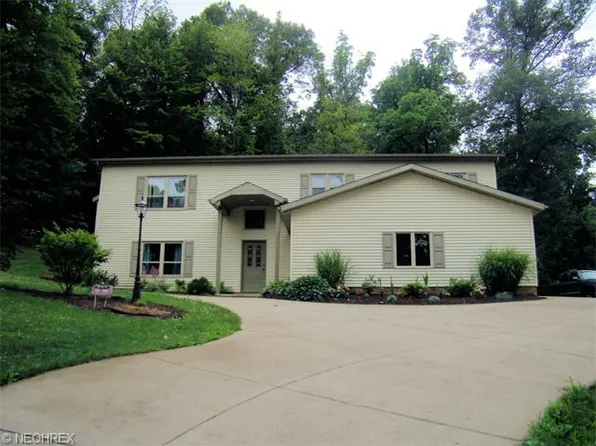 73 W Mohawk Dr Lot 1099, Malvern, OH 44644